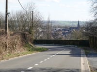 Rue Château Magis via Schaens