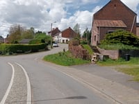 Rue de Luttre via Rue des Brasseurs