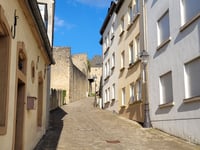 Rue de Trèves über Porte de Trèves