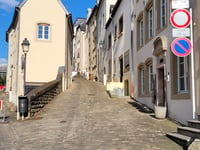 Rue de Trèves über Porte de Trèves