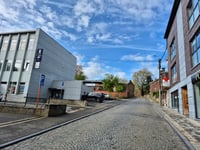 Rue Derrière le Château über Rue Pokietonov