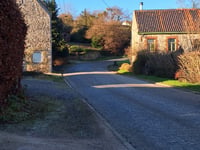 Rue Grande von Fontaine des Larrons