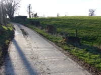 Rue Henin da Hallembaye