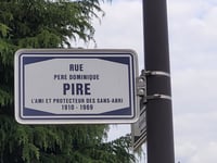 Rue Père Dominique Pire Cents