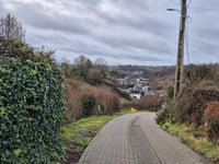 Rue Tapeu von Dison