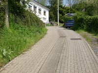 Rue Tapeu von Dison