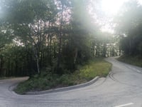 Santuari de la Mare de Déu del Coll d'Osor depuis Embalse de Susqueda