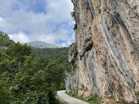 Santuario de Santa María de Montgrony depuis Gombrèn