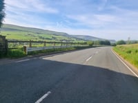 Standedge z Uppermill przez Standedge Road