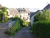 Starkenburg von Enkirch über Sponheimer Strasse