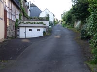 Starkenburg von Enkirch über Sponheimer Strasse
