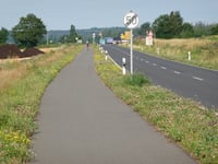 Strass von Kreuzau über Horm