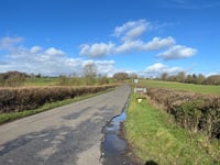 Sulgrave Road z Marston St. Lawrence