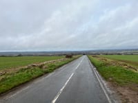 Swinbrook Road von Shipton-under-Wychwood