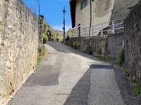 Tour de Gourze desde Cully