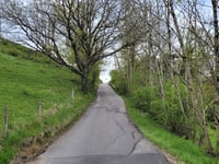 Tour de Gourze desde Cully