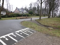Uilentoren über Bergweg