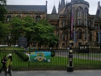 University Avenue z Kelvingrove Park