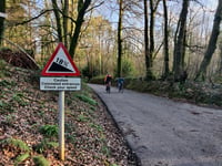 Vanpost Hill von Bolham über Knightshayes Court