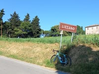 Via Cerbiano via Via Lizzano