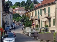 Via Salita Sant'Anna über Via Giuseppina Gusmano
