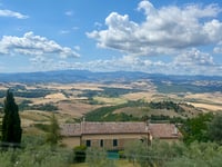 Volterra über Roncolla