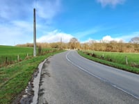 Warnant über Rue du Fond